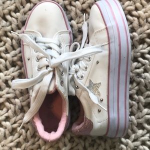 Girls Star Sneakers